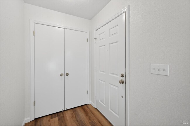 Building Photo - 663 Spring Ln