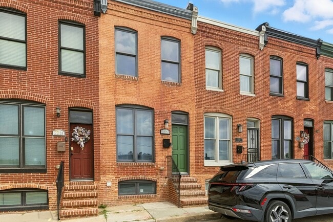 Primary Photo - 2220 Henneman Ave