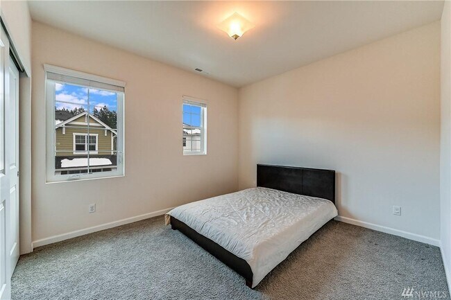 Building Photo - 3720 196th Pl SE