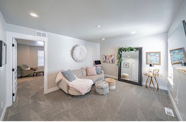 Building Photo - 1400 Remington Trl