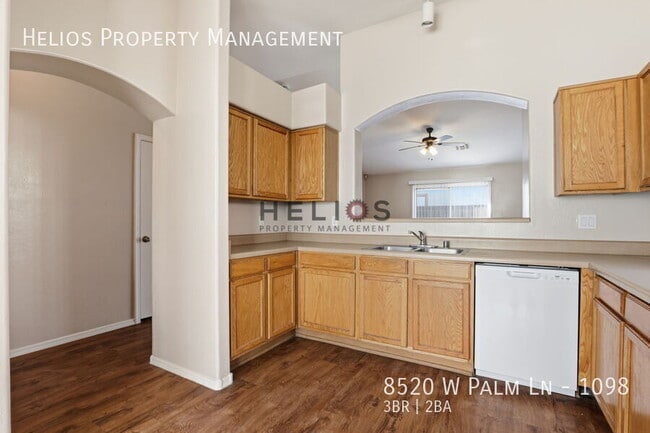 Building Photo - 8520 W Palm Ln