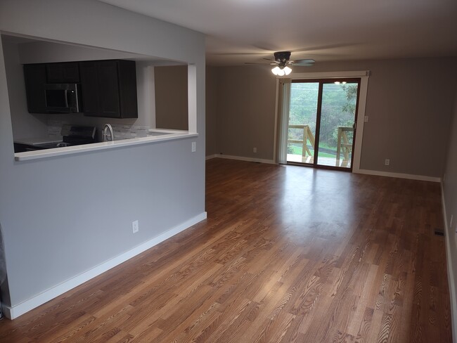 Building Photo - 8620 Salt Springs Rd