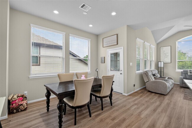 Building Photo - 16207 Northern Cardinal Ln