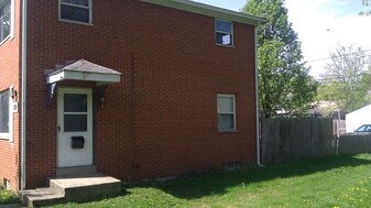 Building Photo - 3069 McGuffey Rd