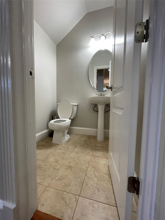 Building Photo - 6715 Windrift Way