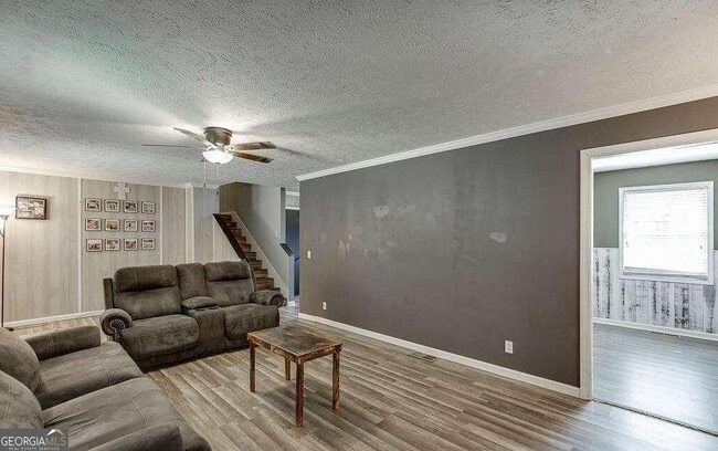 Building Photo - 2193 Kings Forest Dr SE