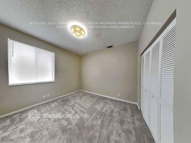 Building Photo - 5534 Lake Tern Pl