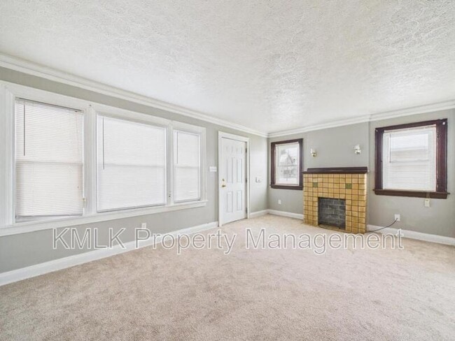 Building Photo - 916 Peckham St