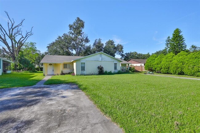 Building Photo - 11507 Valencia Dr