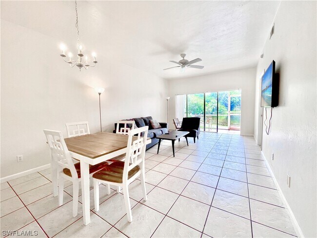 Building Photo - 179 Cypress Way E