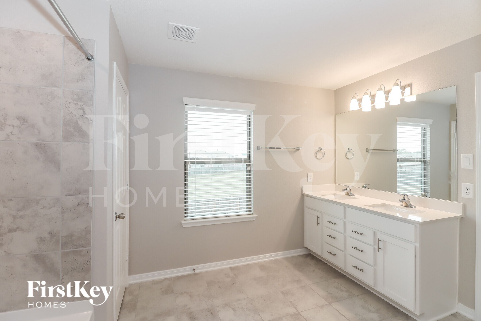 Building Photo - 16550 Bouldgreen St