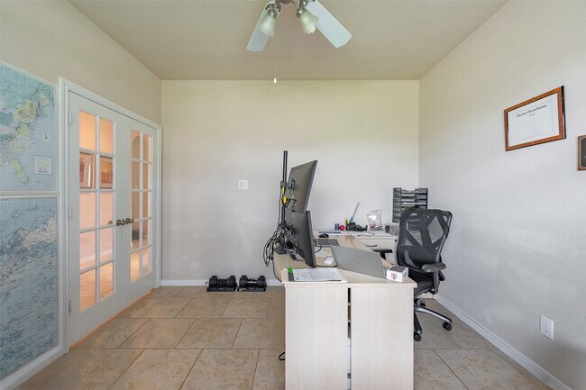 Building Photo - 13815 Normandy Ct