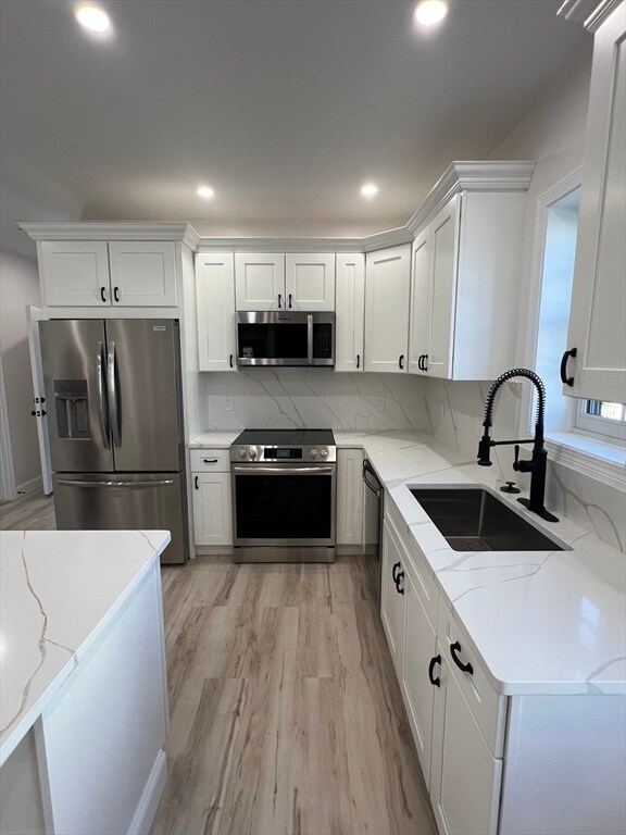 Primary Photo - 31 Old Morton St