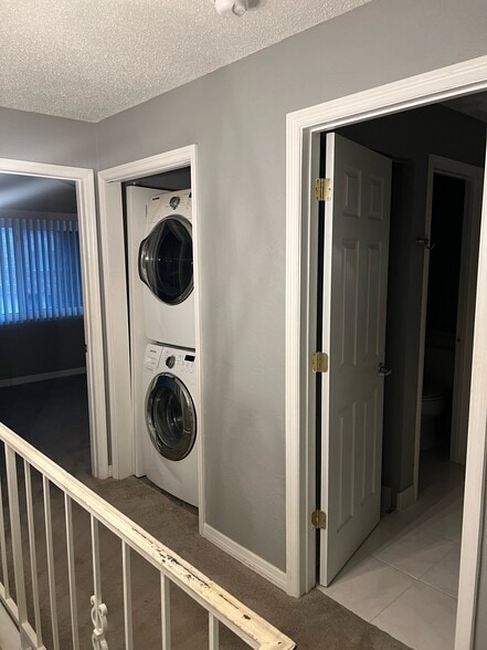 Building Photo - 144 S Halifax Ave