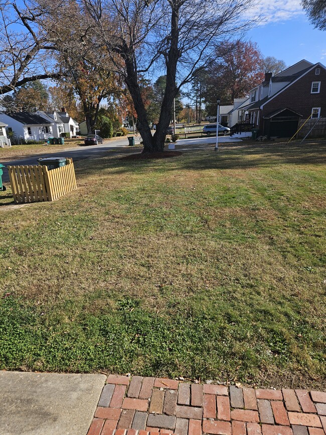 Building Photo - 3909 Patrick Ave