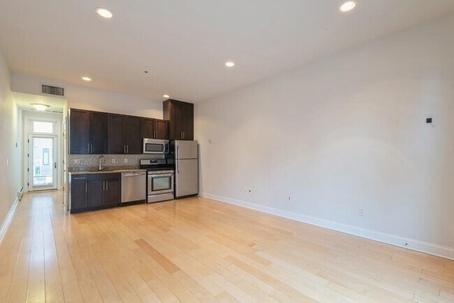 Building Photo - 110 Liberty View Dr.