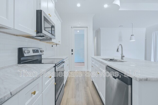Building Photo - 114 Grays Lndg Ln