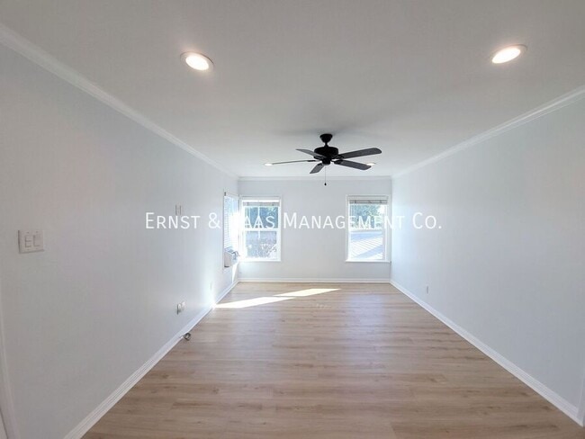 Building Photo - 4217 1/2 Bellflower Blvd.-