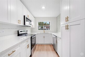 Building Photo - 14725 SW 107th Ter