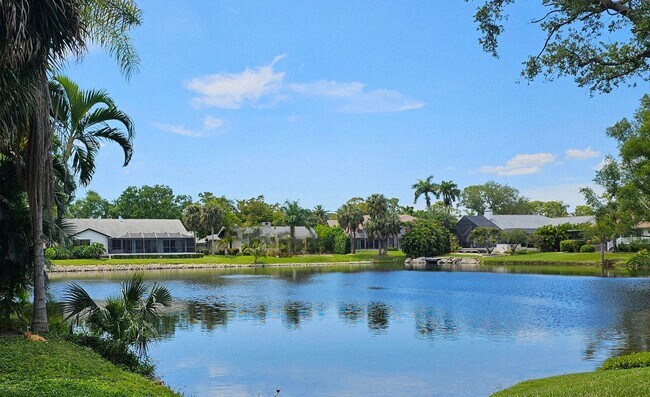 Building Photo - McGregor Woods  Community with Natural Surrounding Charm. Close to Sanibel.