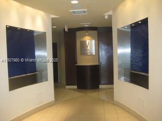 Building Photo - 6001 SW 70th St