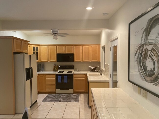 Building Photo - 76829 Iroquois Dr