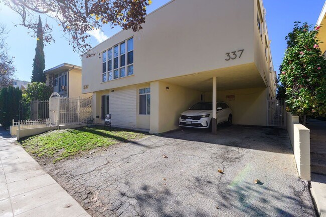 Building Photo - 337 Rexford Dr