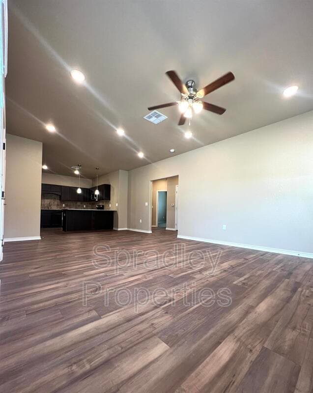 Building Photo - 1053 Hibiscus Dr
