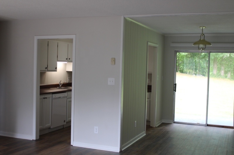 Building Photo - 102 Terrace Ct
