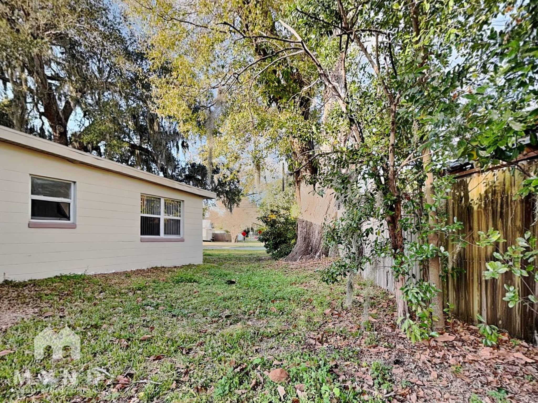 Building Photo - 1602 Simmons Pl