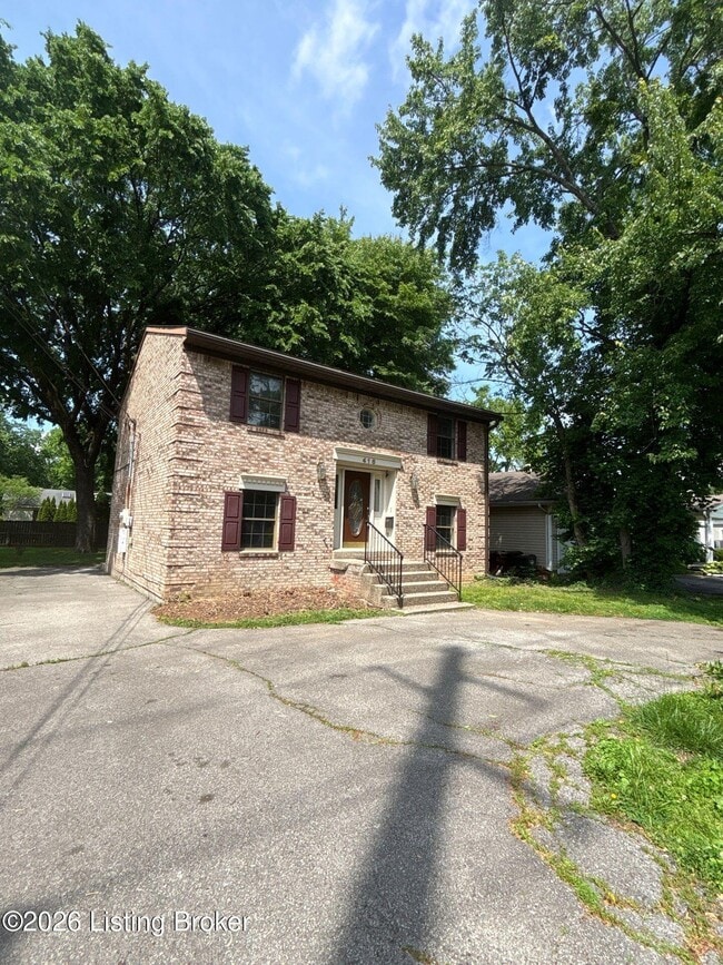 Building Photo - 418 Lyndon Ln