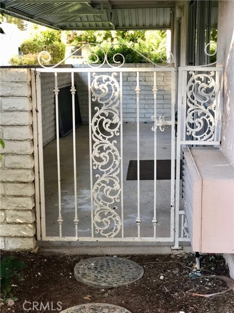 Building Photo - 2324 Via Puerta