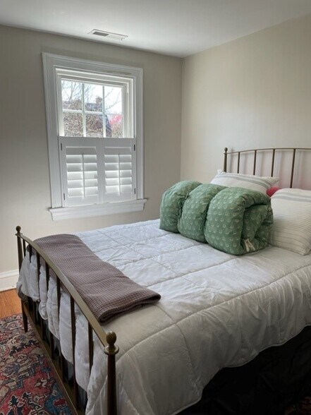 Building Photo - 3104 Park Ave