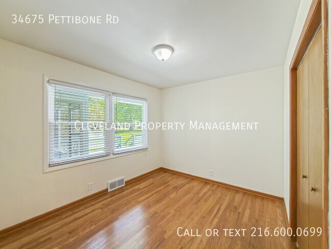 Building Photo - 34675 Pettibone Rd