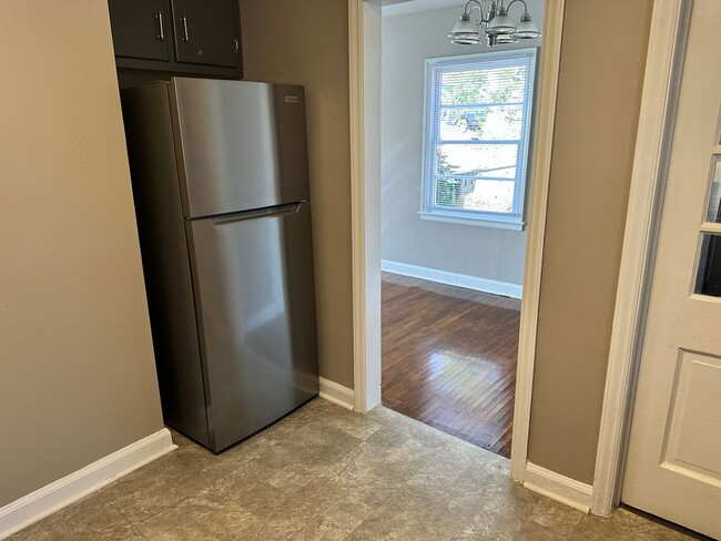 Building Photo - Adorable Home Near NoDa & Plaza Midwood!