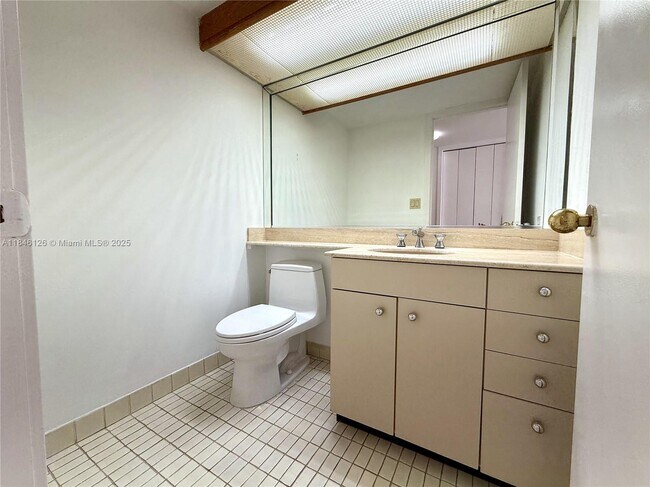 Building Photo - 19355 Turnberry Way