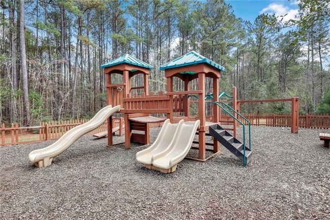 Building Photo - 124 Benelli Dr