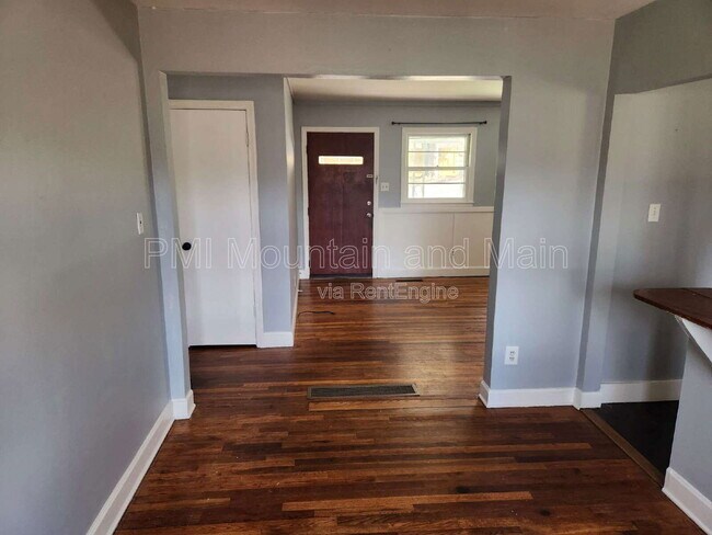 Building Photo - 16 Belvedere Rd