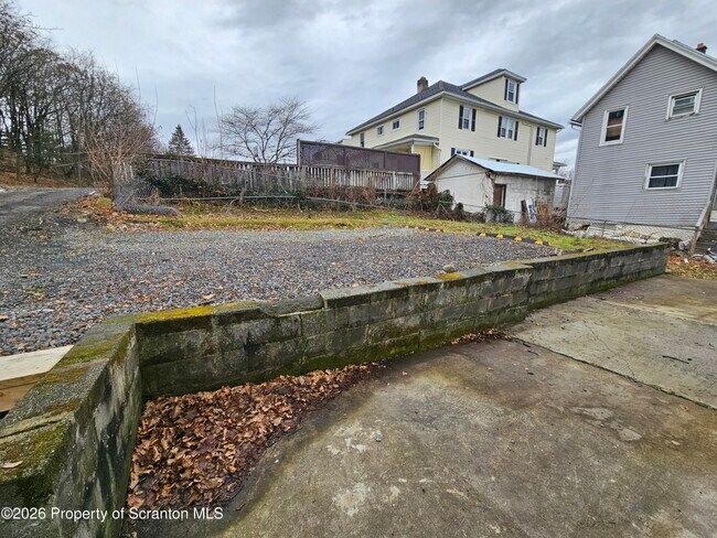 Building Photo - 1515 Brick Ave