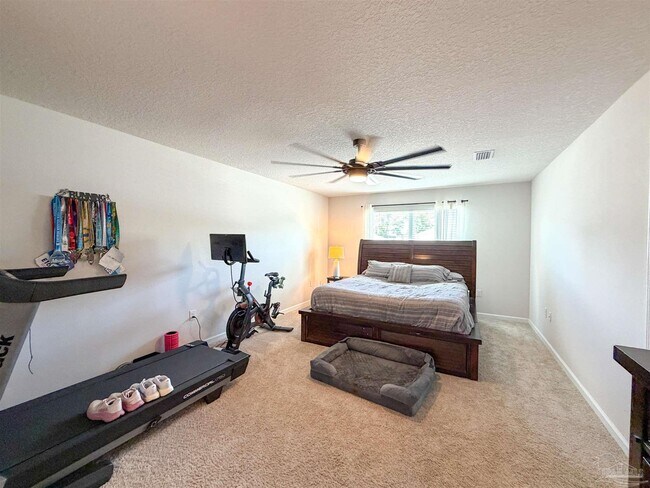 Building Photo - 5469 Merlin