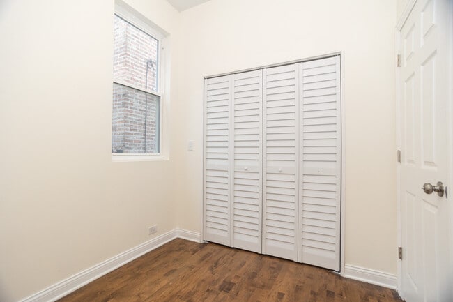 Building Photo - 1524 S 51st Ct