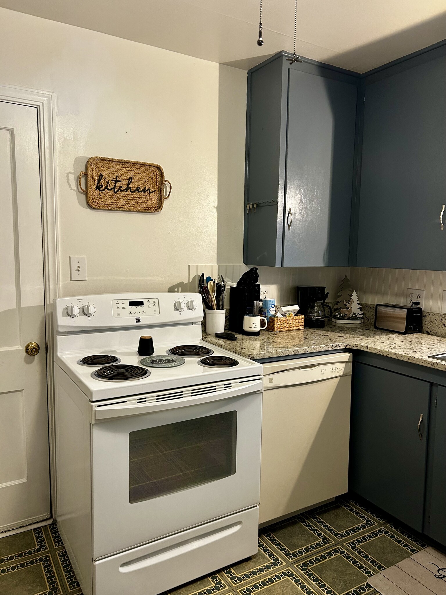 Building Photo - 316 N 33rd St