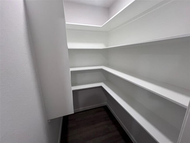 Building Photo - 15542 Towerwood Dr