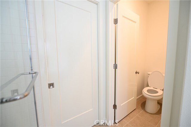 Building Photo - 105 Holly Springs