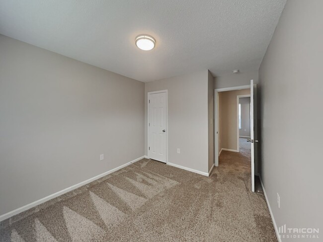 Building Photo - 2416 Smugglers Ct
