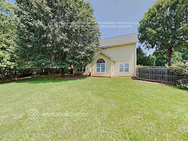 Building Photo - 2696 Summerbrooke Dr