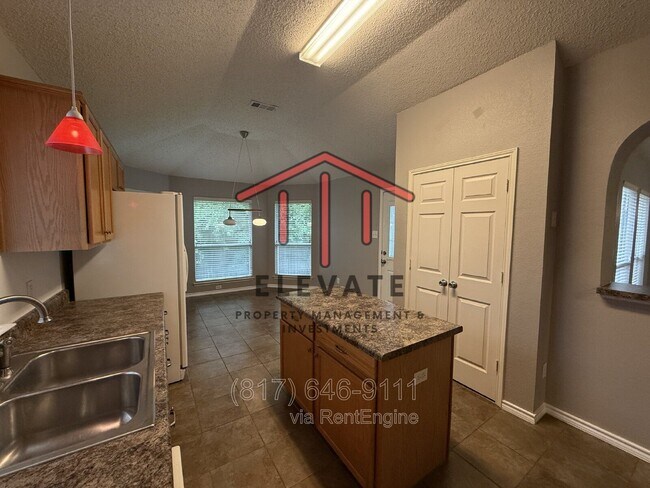 Building Photo - 6105 Comfort Dr