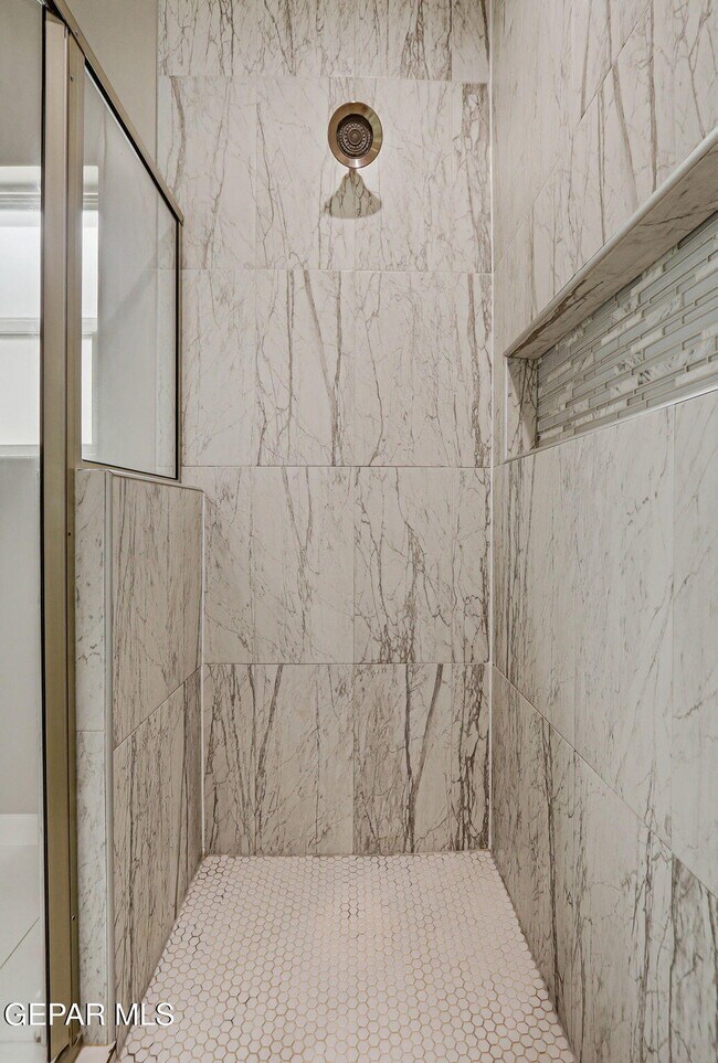 Building Photo - 151 N Halstead Dr