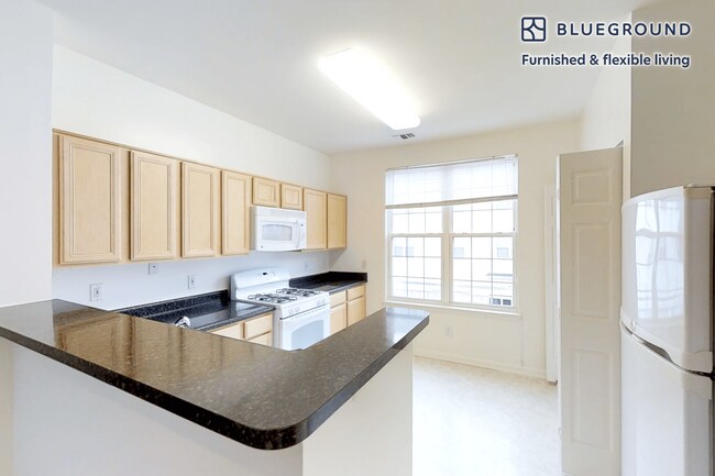 Building Photo - 8185 Scenic Meadow Dr