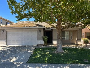 Building Photo - Charming 3 Bedroom Home in Desirable Elk Grove Neighborhood with 2-Car Garage
